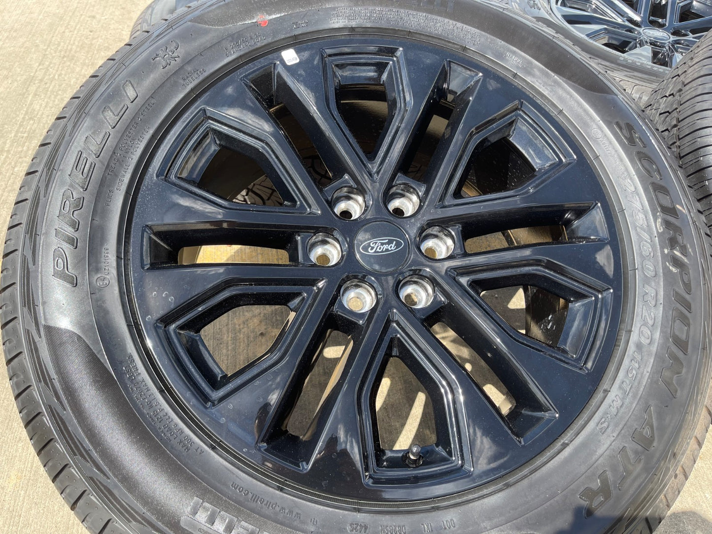 20" Ford F-150 LARIAT OEM 10619 rims wheels Expedition 2026 2027 SET PIRELLI NEW