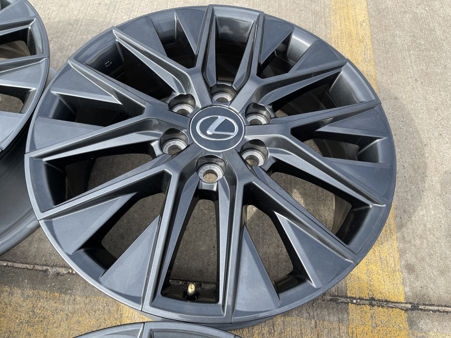 20" Lexus GX550 OEM wheels rims Land Cruiser Tundra 10545 LX600 2026 2027 NEW