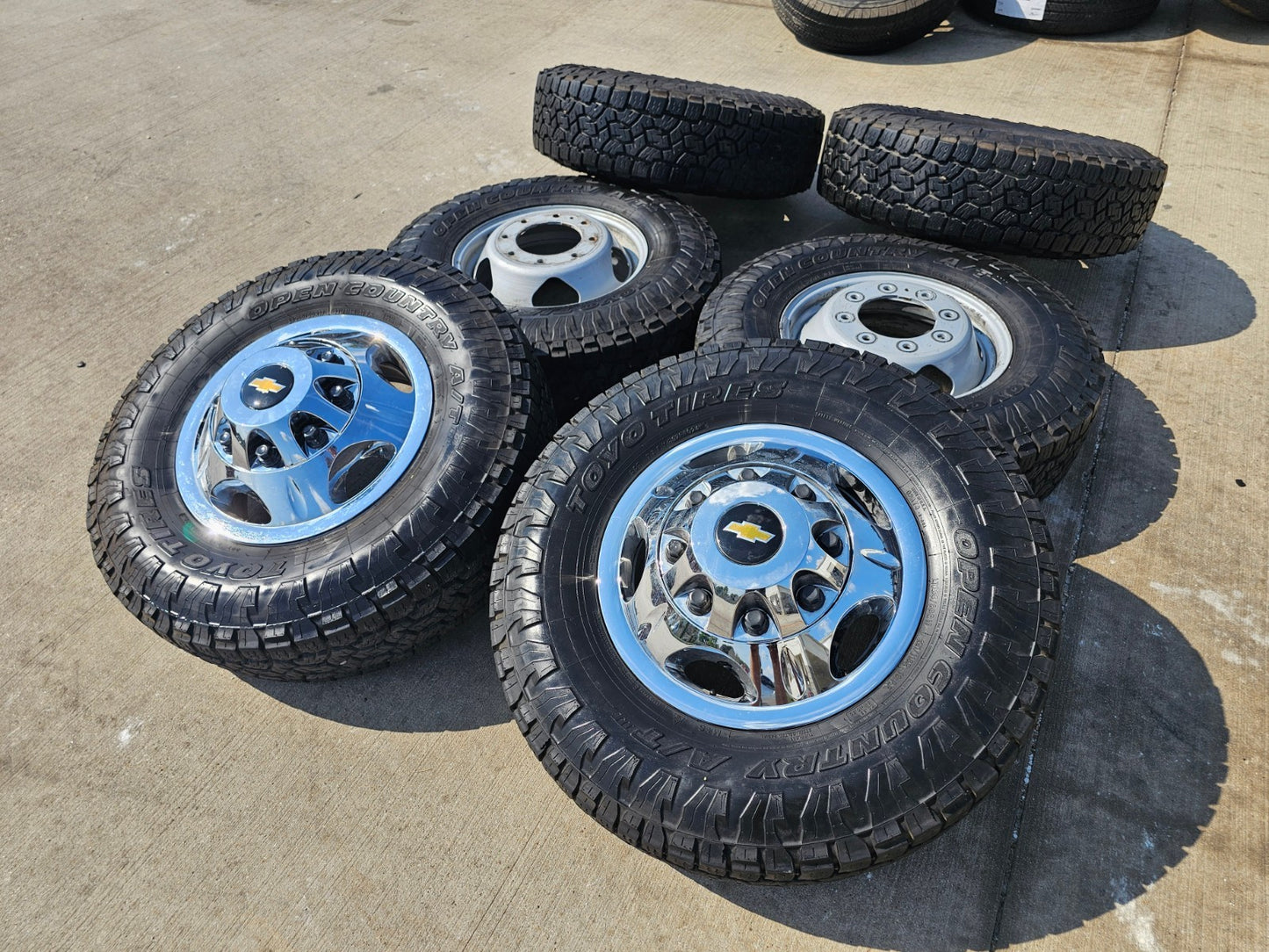 17" Chevy Silverado GMC Sierra 3500 Dually simulator rims wheels OEM 8094 TOYO