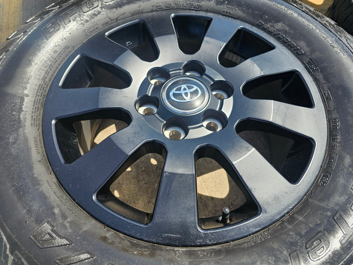 18" Toyota Land Cruiser OEM wheels rims 95952 Tundra Sequoia 2024 2025 2026 BFG