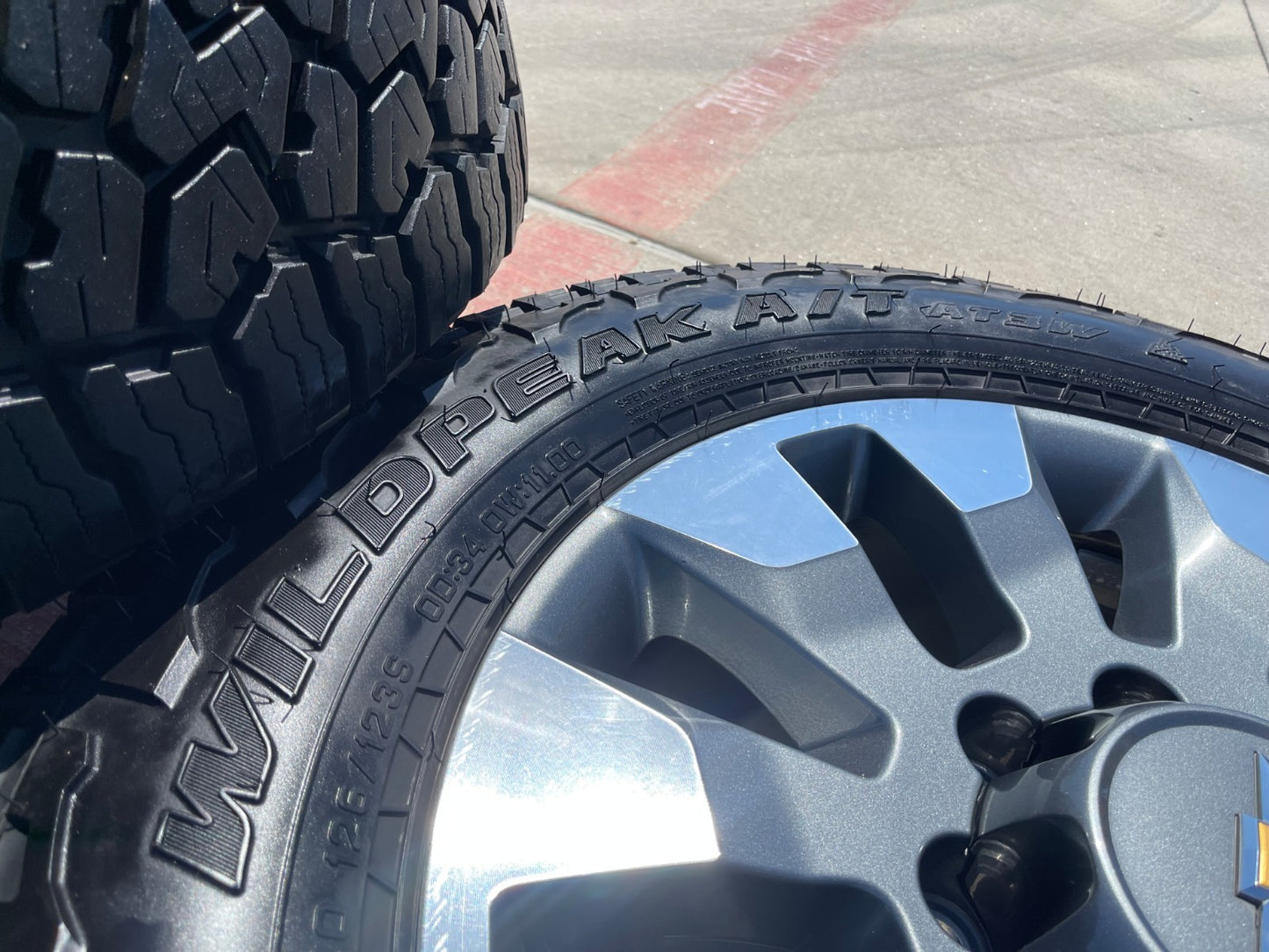 20" Chevy Silverado GMC Sierra 2500 3500 OEM 5960 5947 wheels rims FALKEN A/T3