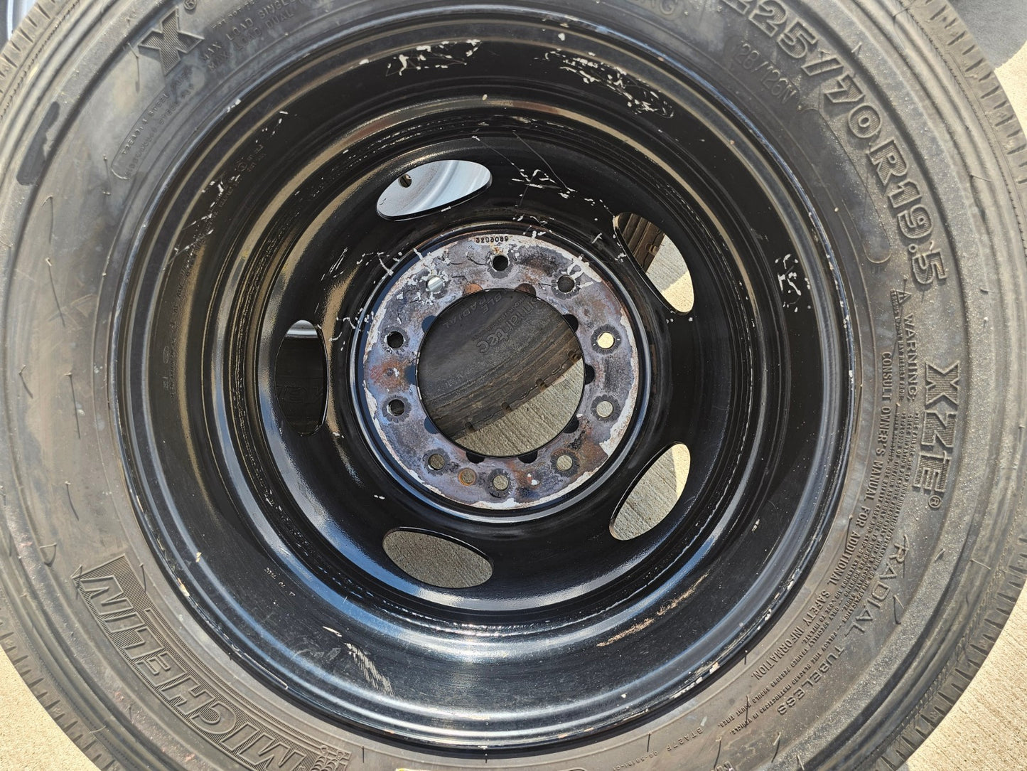 19.5" Ford F-450 F-550 Dually rim RAM 4500 OEM 10x225 spare MICHELIN