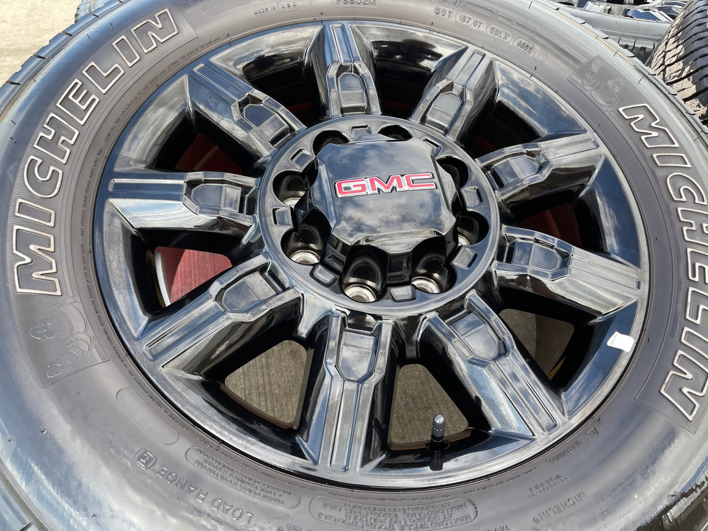 20" GMC Sierra AT4X 2500 3500 OEM 14137 5963 wheels rims Silverado MICHELIN
