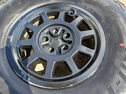 17" 17x8.5 Jeep Wrangler 392 AEV Salta XR Gladiator Rubicon wheels rims BFG 37"