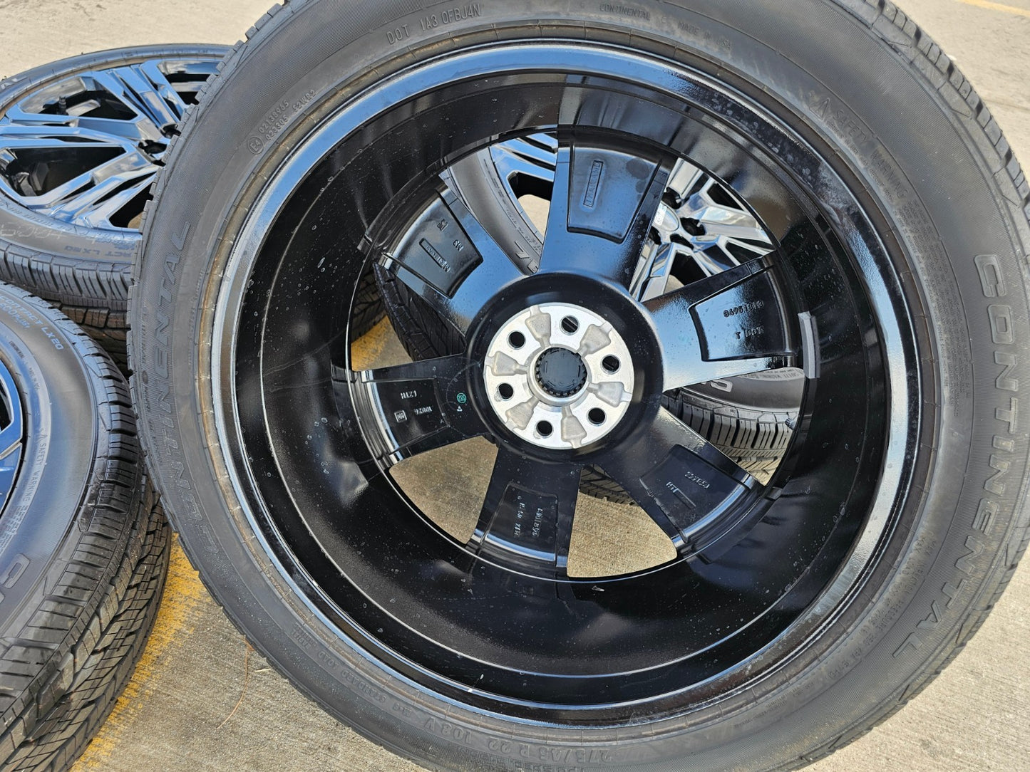22" GMC Acadia OEM wheels rims Blazer Traverse Buick Enclave XT6 2025 2026 NEW