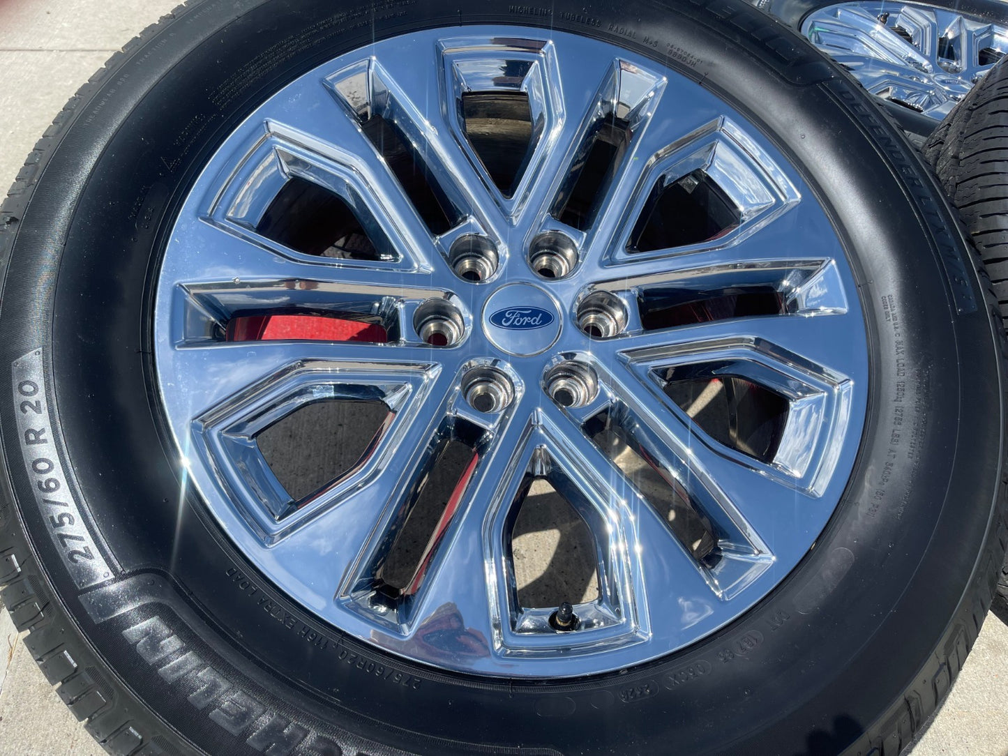 (1) 20" Ford F-150 LARIAT OEM 10619 CHROME rim wheel Expedition 2025 2026 2027