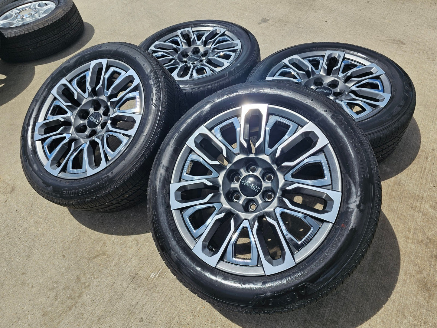 22" GMC Yukon Chevy Tahoe Escalade OEM 95486 wheels rims 2022 2023 2024 2025
