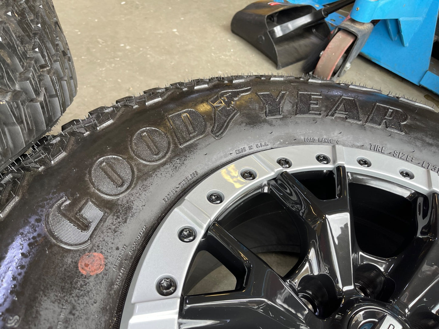 17" Ford F-150 Raptor Bronco R OEM Replica BEADLOCK 10460 rims wheels tires 35"