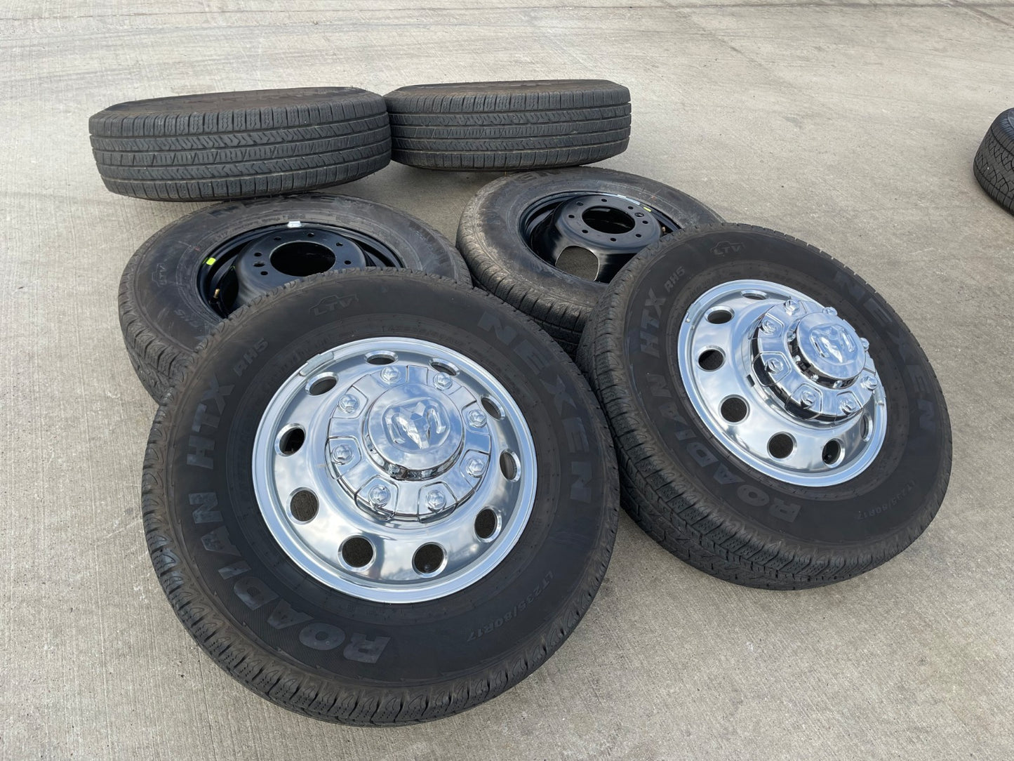 17" Dodge Ram 3500 Dually Laramie 8x200 wheels rims 2701 2702 OEM NEXEN