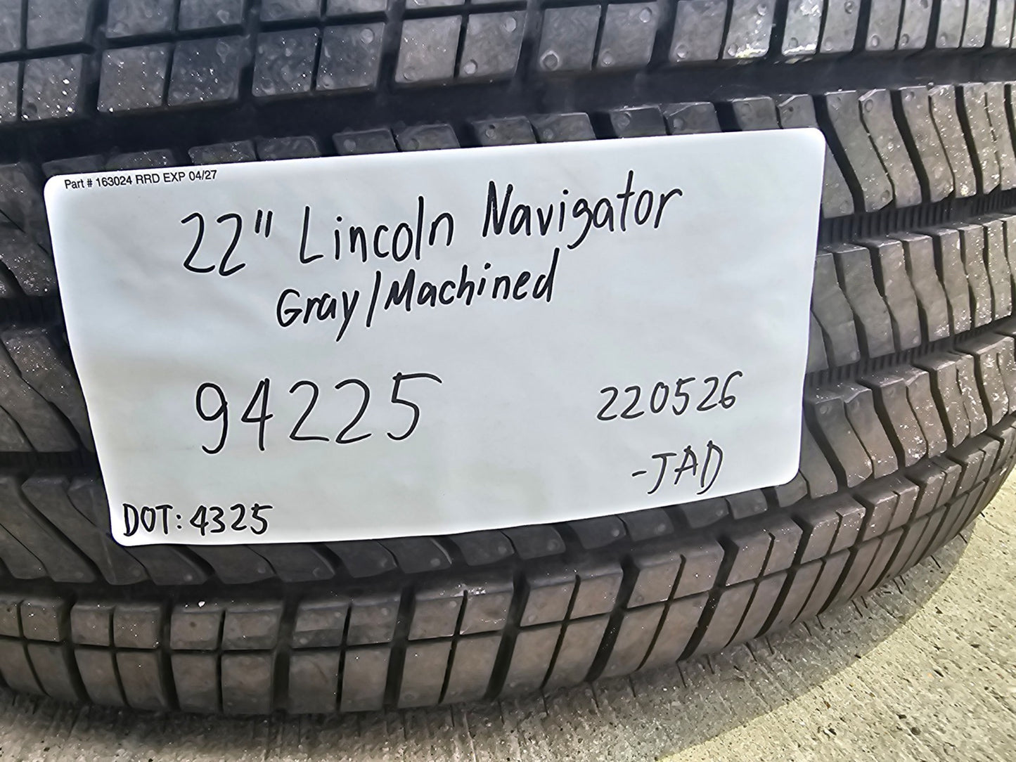 22" Lincoln Navigator OEM 94225 rims wheels BLACK LABEL BRIDGESTONE NEW