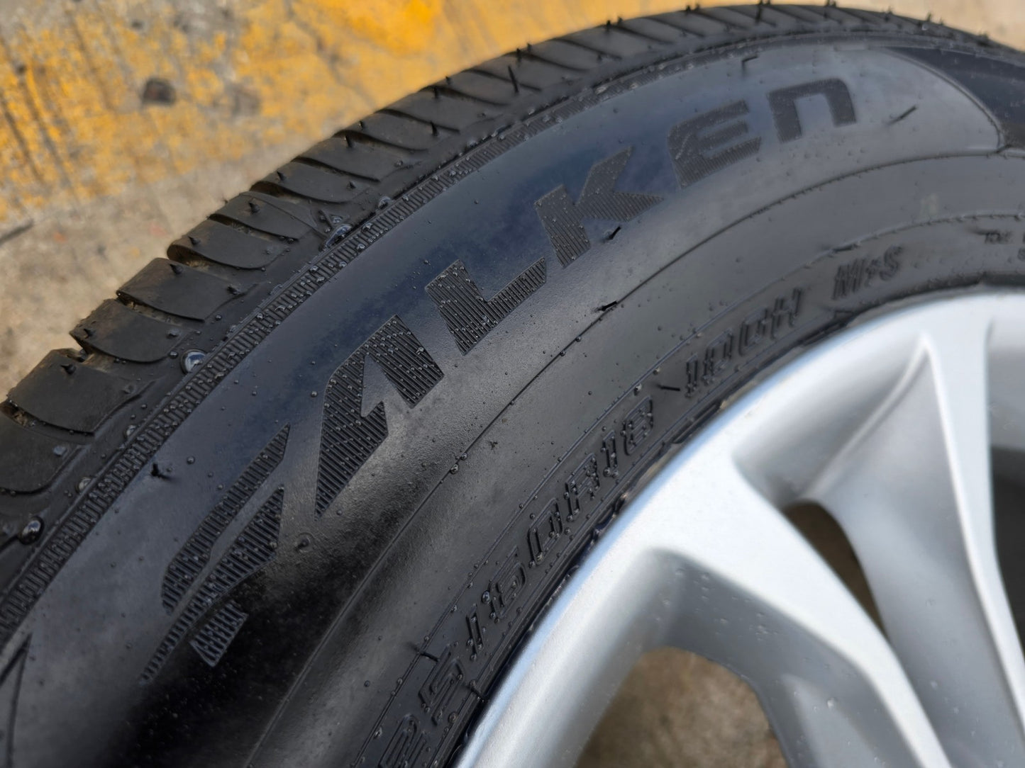 18" BMW X1 X2 X3 X4 OEM 86347 Style 688 wheel rim tire FALKEN NEW