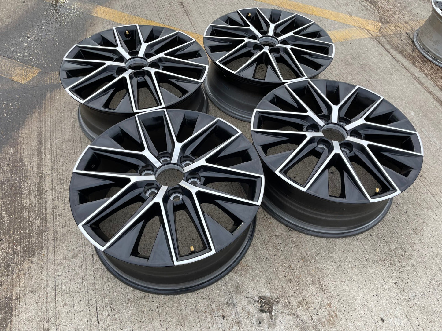 20" Lexus GX550 OEM wheels rims Toyota Land Cruiser Tundra 10545 LX600 2026 NEW