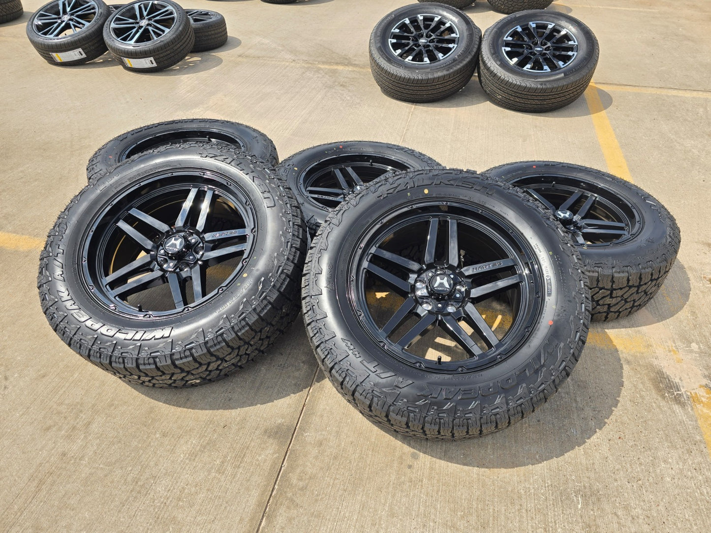 20" 20x9 Hartes Metal Savage Jeep Wrangler wheels rims 5x127 5x5 FALKEN 33" NEW