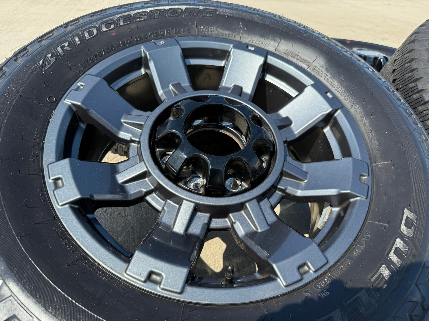 20" Ford F-250 F-350 OEM gray Lariat 10485 10296 wheels rims tires BRIDGESTONE