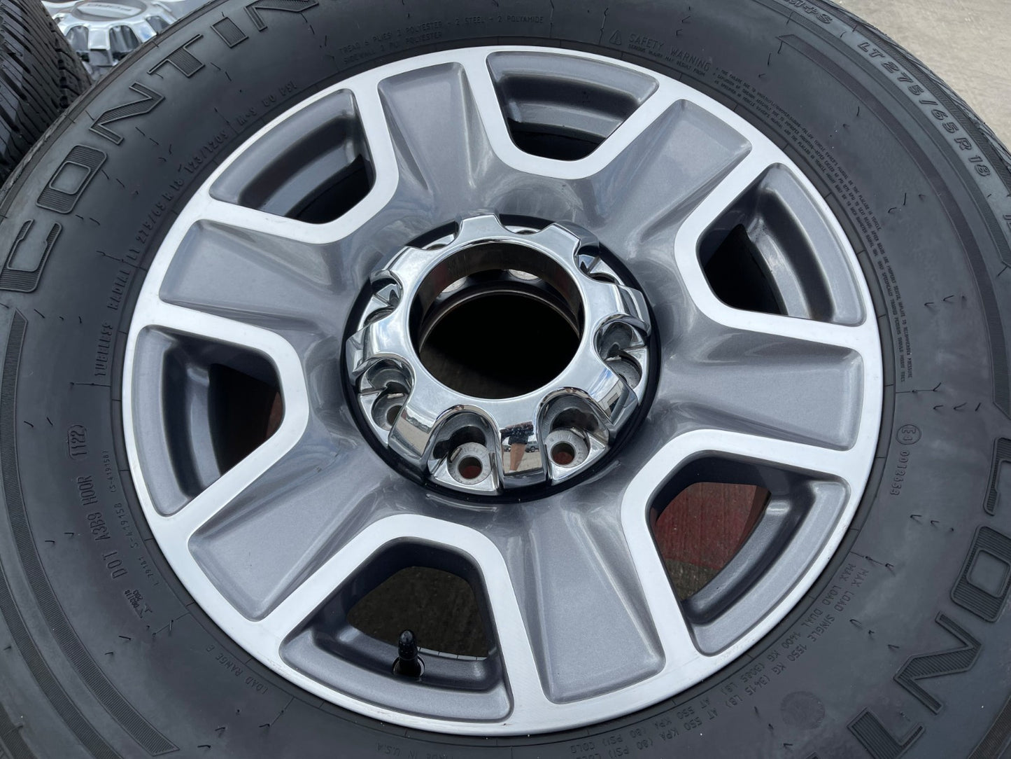 18" Ford F-250 F-350 Lariat FX-4 OEM wheels 10480 10298 tires NICE