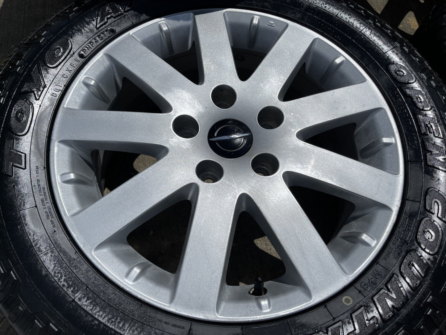 17" Jeep Grand Cherokee OEM wheels rims 2401 tires 2012 2015 2018 DISCOUNTED