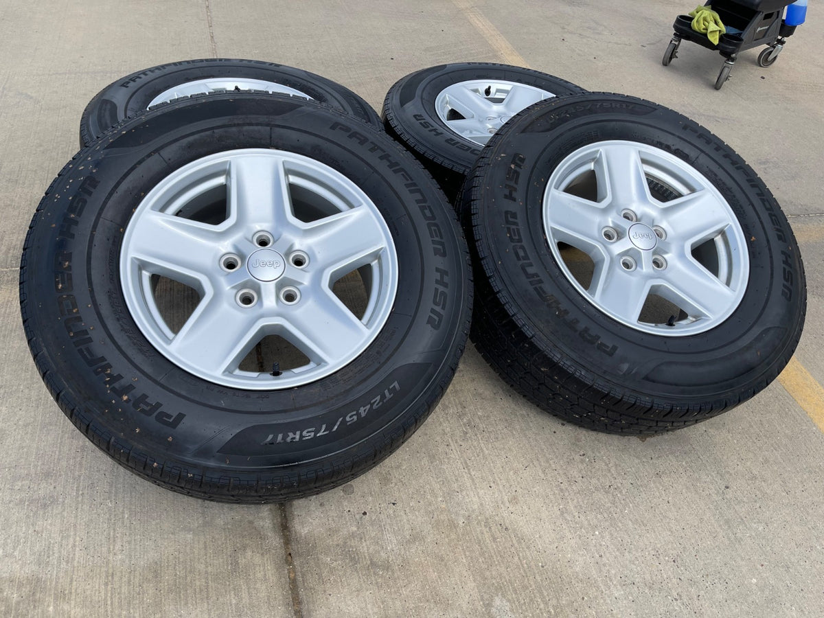 17" Jeep Gladiator OEM wheels rims 9235 Wrangler 2022 2023 2024 2025 2026 SET
