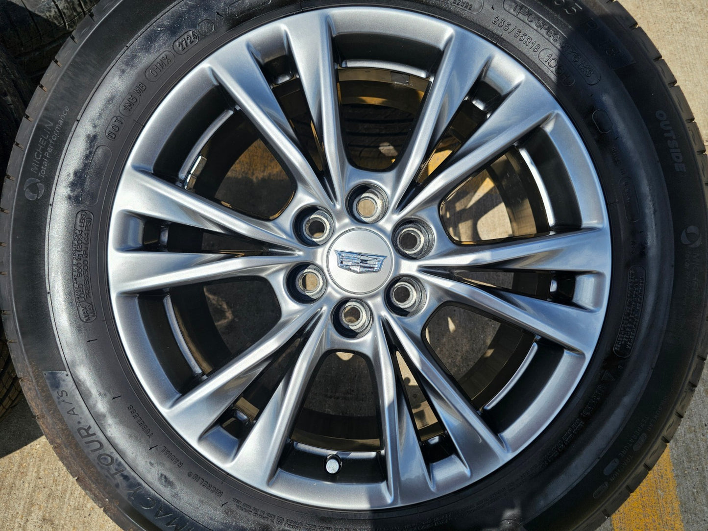 18" Cadillac XT6 XT5 SRX OEM 4844 wheels rims Chevy Blazer Acadia MICHELIN