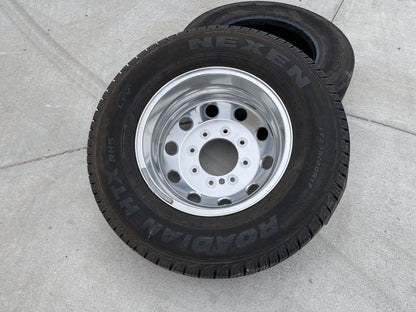 (1) 17" Dodge Ram 3500 Dually Laramie 8x200 REAR wheel rim 2702 OEM tire NEXEN