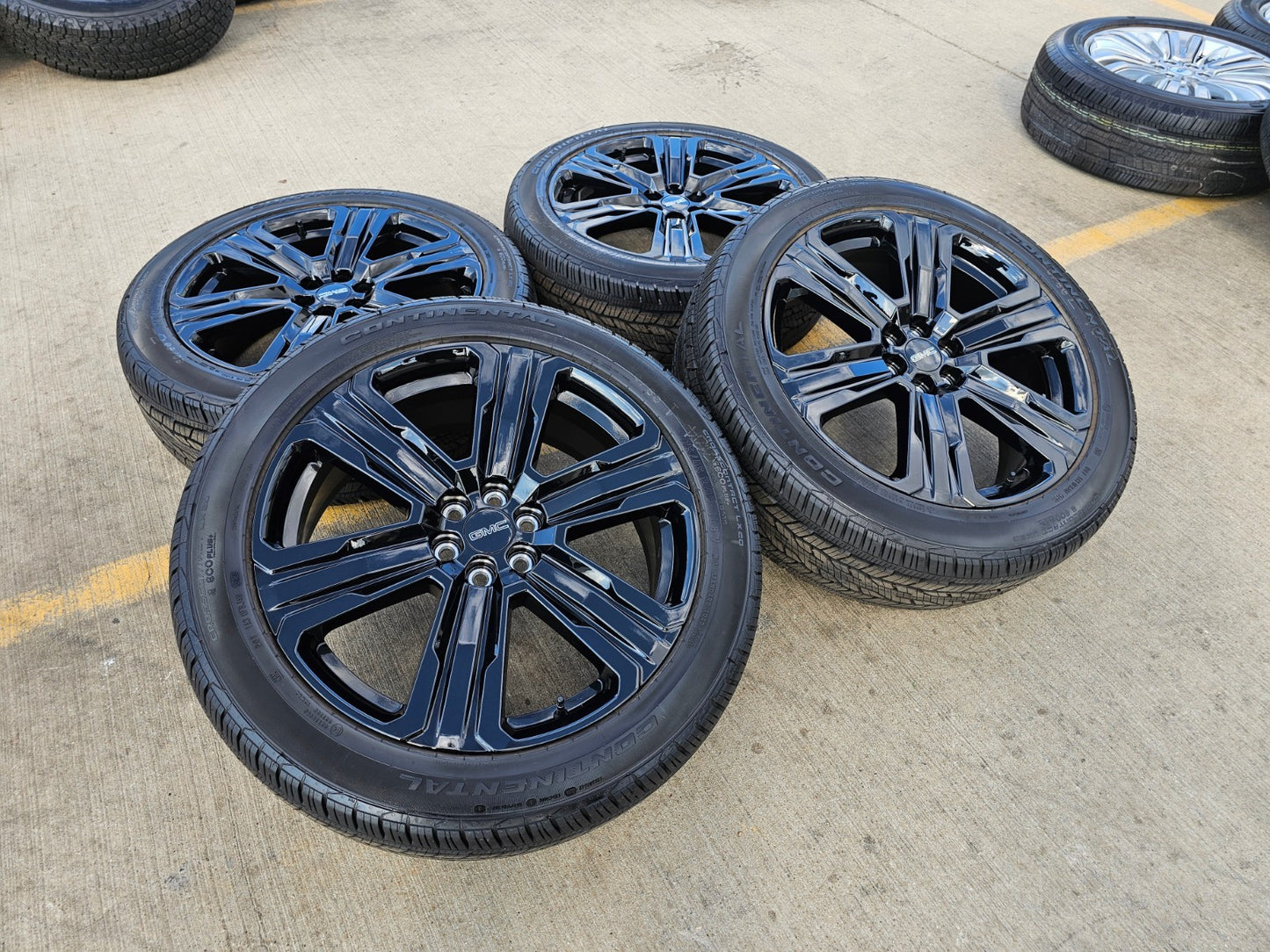 22" GMC Acadia OEM wheels rims Blazer Traverse Buick Enclave XT6 2025 2026 NEW