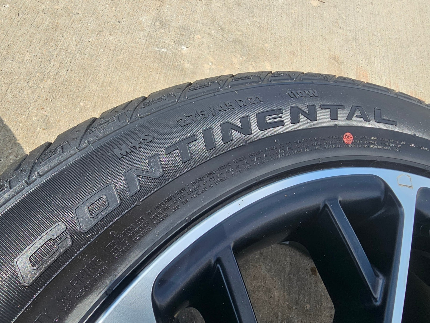 21" Jeep Grand Cherokee L OEM wheels rims 9291 Durango tires CONTINENTAL