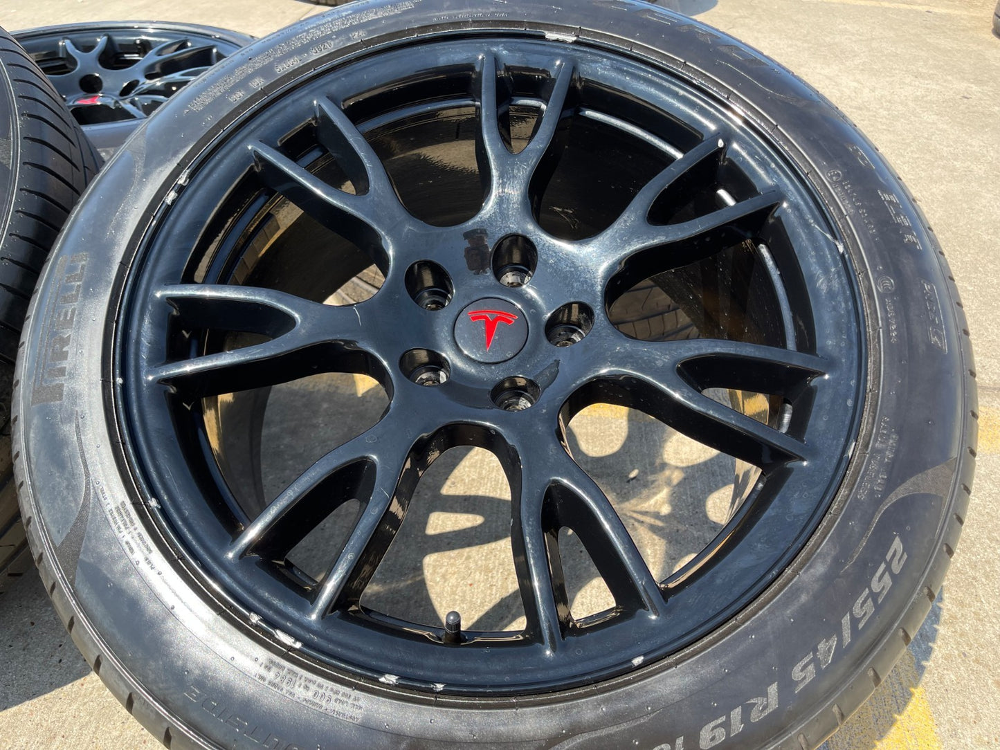19" Tesla Model Y Gemini OEM 190256 wheels rims 2022 2023 2024 2025 2026 PIRELLI