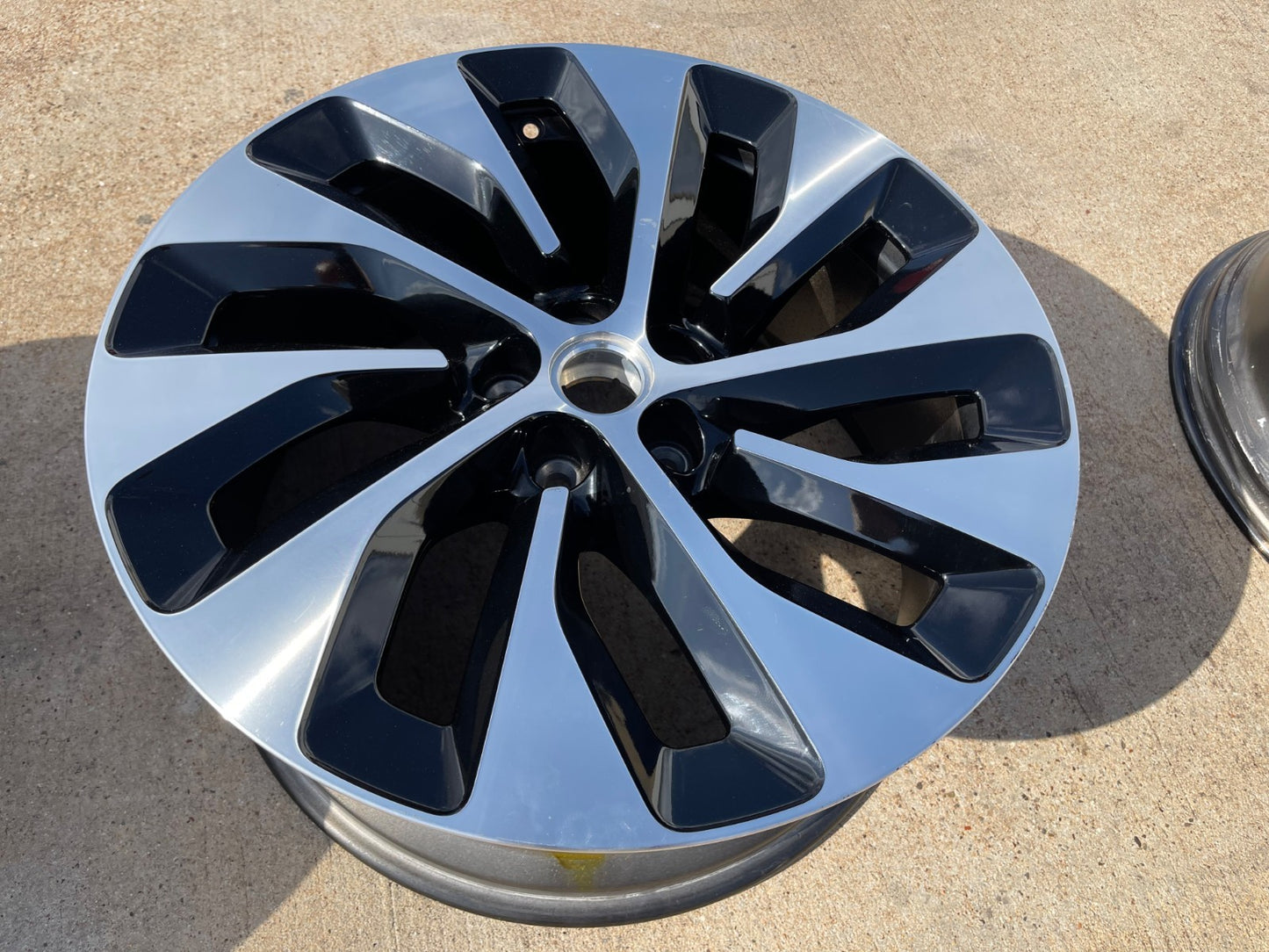 21" 21x9.5 Lucid Air OEM 95543 wheel rim 5x120 2023 2024 2025 2026 2027 REAR