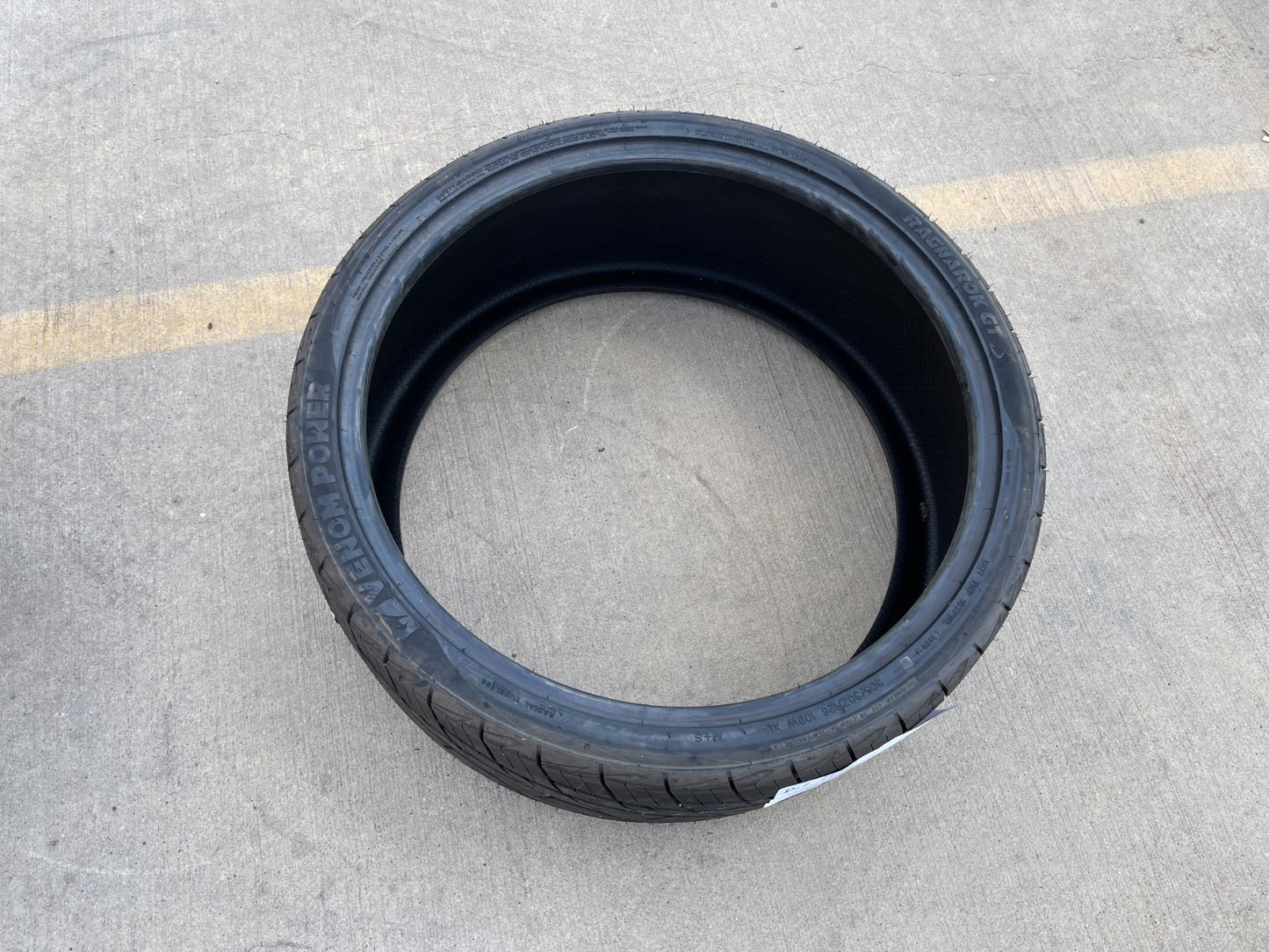 (1) 305/30/26 Venom Power Ragnarok GTS tire 305/30R26 109W XL M+S NEW