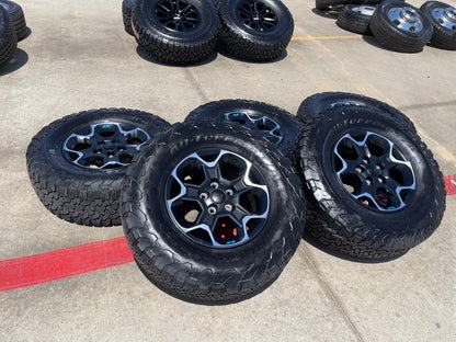 17" Jeep Wrangler Rubicon OEM wheels rims Gladiator 96832 9282 BFG KO2 A/T 33"