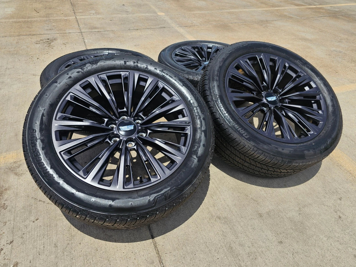 22" Cadillac Escalade V V600 Platinum OEM ORIGINAL wheels rims 2025 2026 NEW