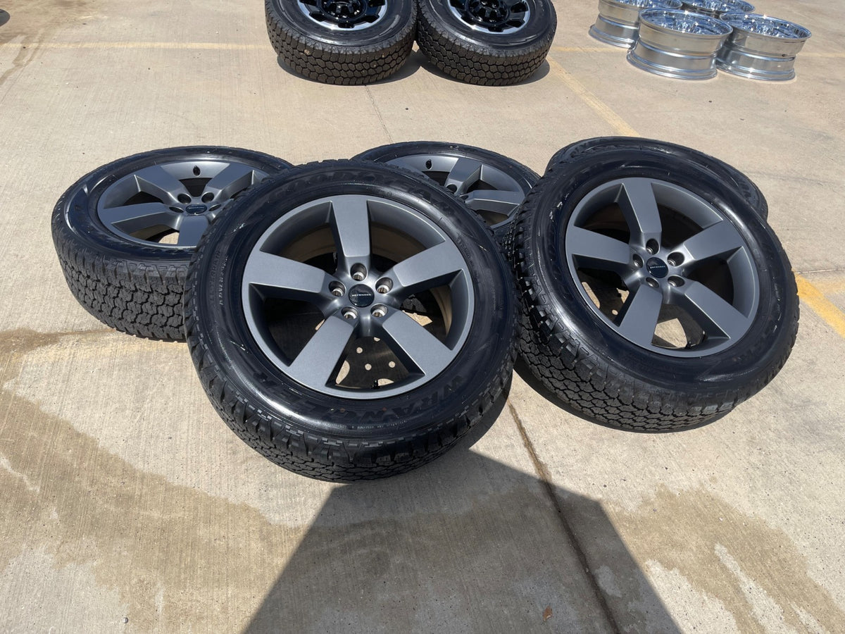 20" Land Rover Defender OEM 72351 wheels rims Range 2025 2026 2027 SET NEW