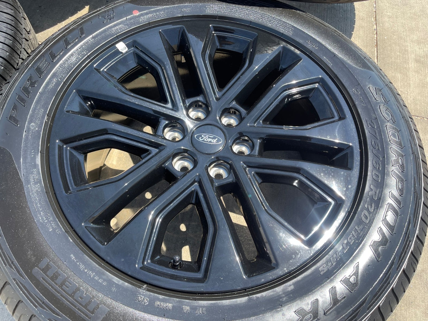 20" Ford F-150 LARIAT OEM 10619 rims wheels Expedition 2026 2027 SET PIRELLI NEW