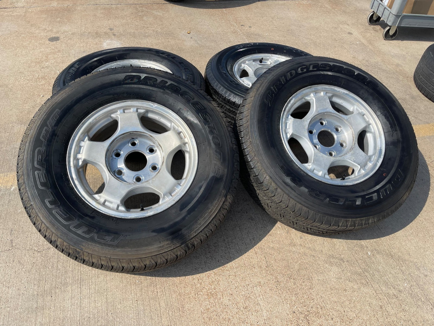 16" Chevy Silverado 1500 Tahoe OEM 5073 wheels rims 2002 2003 2004 2005 2006