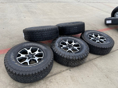 17" Jeep Wrangler Rubicon OEM 9218 Black wheels rims Gladiator 33"