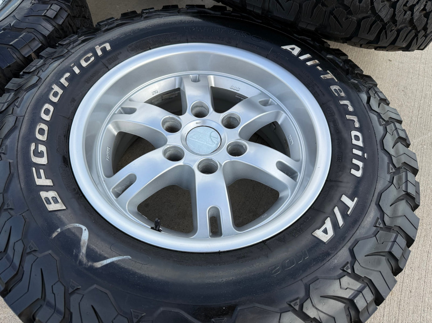 17" Toyota FJ Cruiser BBS TRD PRO 4Runner Tacoma OEM wheels rims BFG KO2 A/T NEW