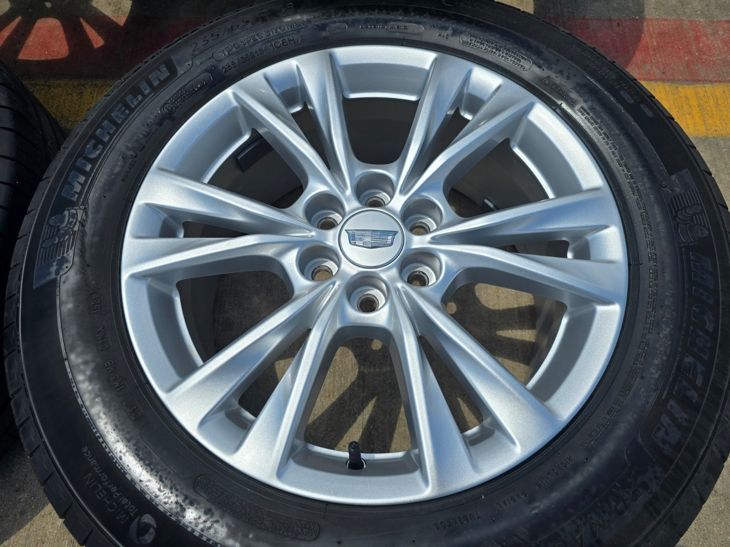 18" Cadillac XT6 XT5 SRX OEM 4844 wheels rims Chevy Blazer Acadia MICHELIN