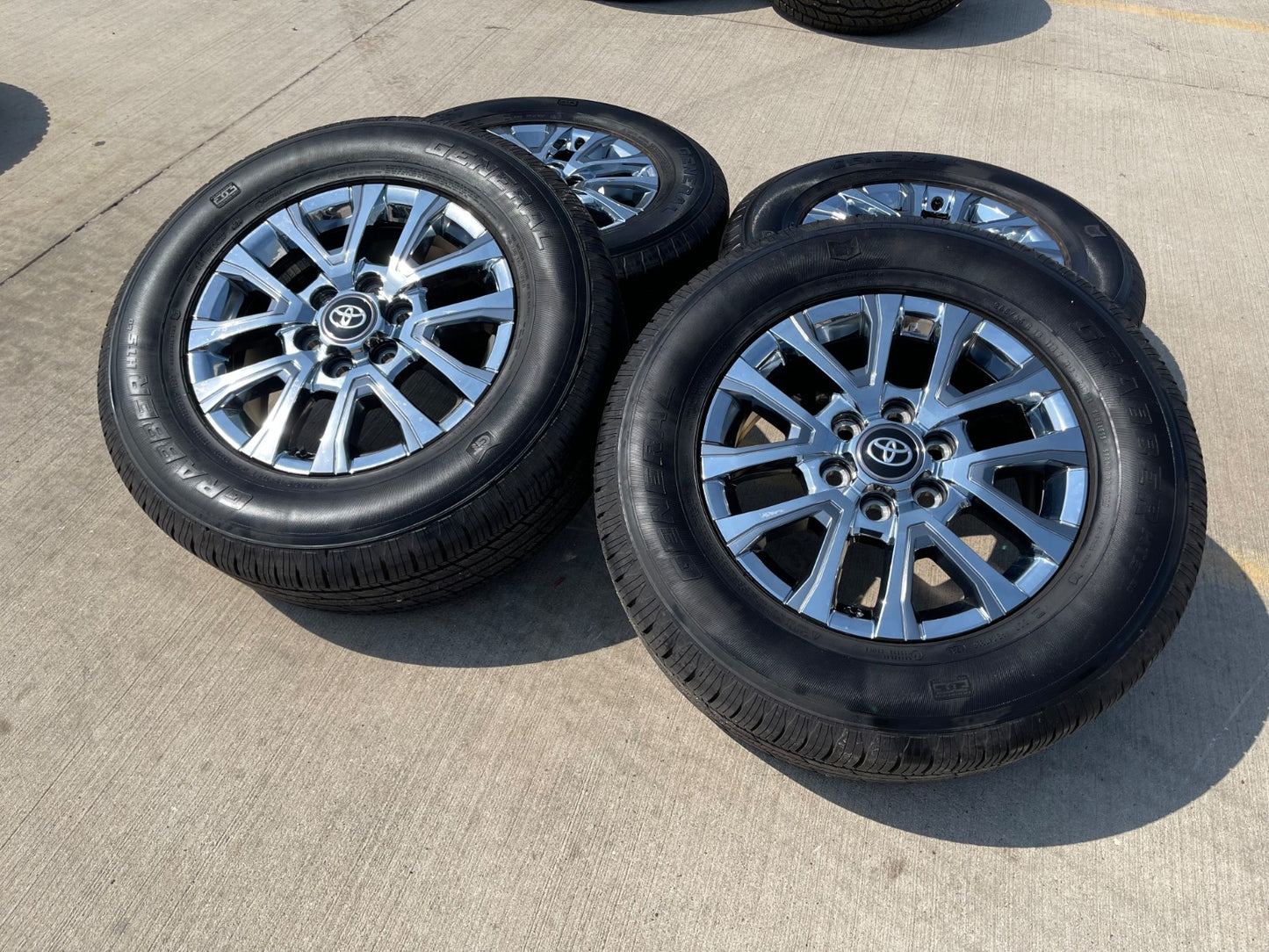 18" Toyota Tacoma LIMITED OEM wheels rims 10640 4260 4Runner 2024 2025 2026 2027