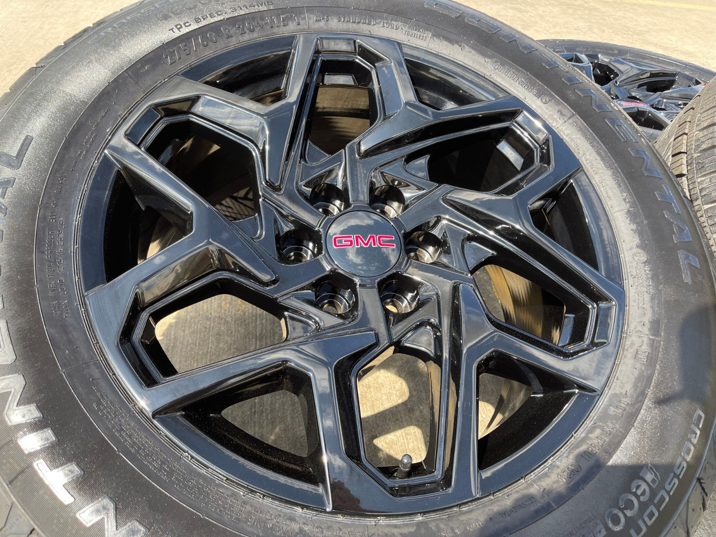 20" GMC Sierra Yukon AT4 Tahoe Silverado 95369 OEM wheels rims CONTINENTAL NEW