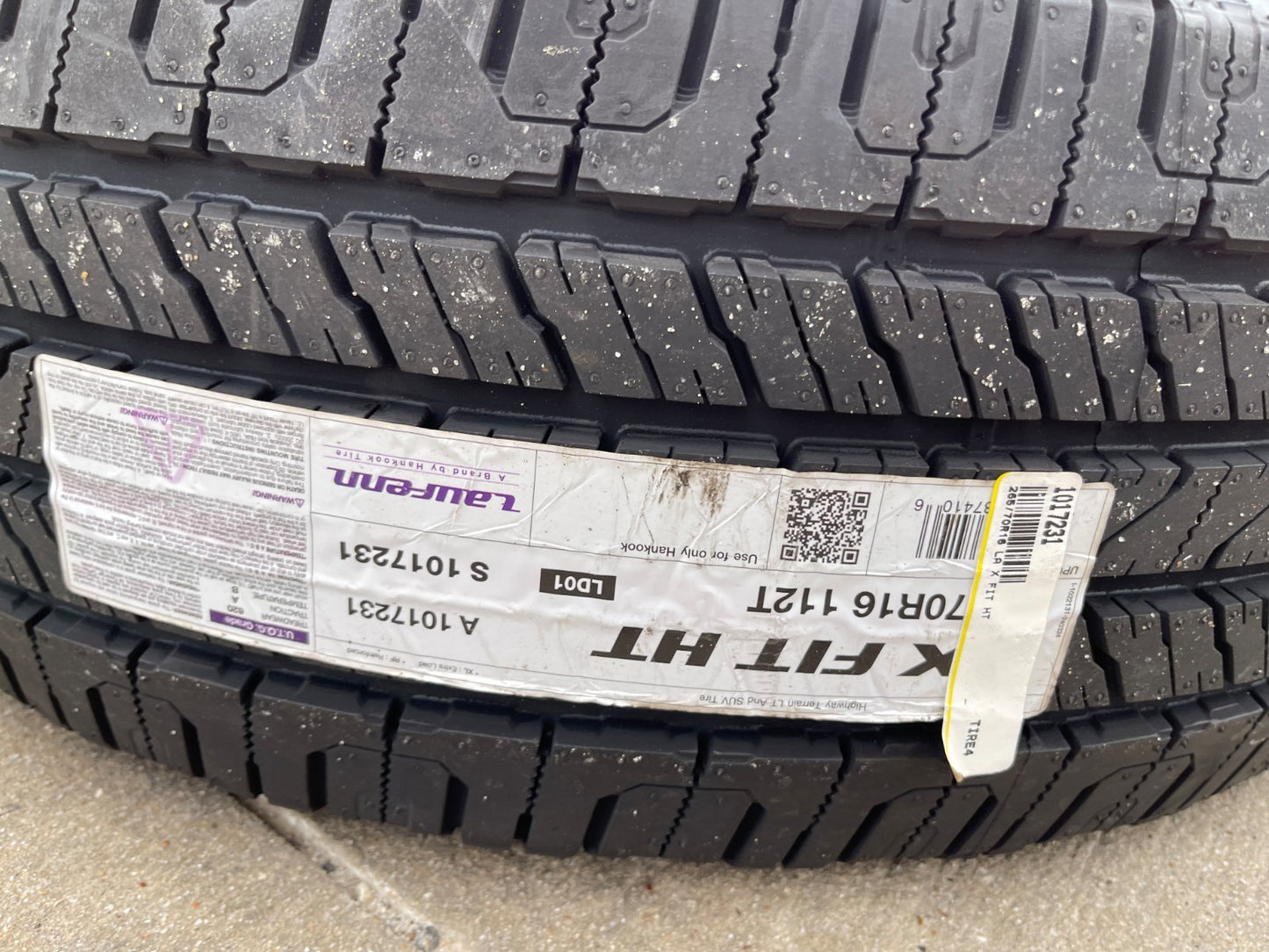 (1) 265/70/16 Laufenn X Fit H/T tire 265/70R16 112T NEW