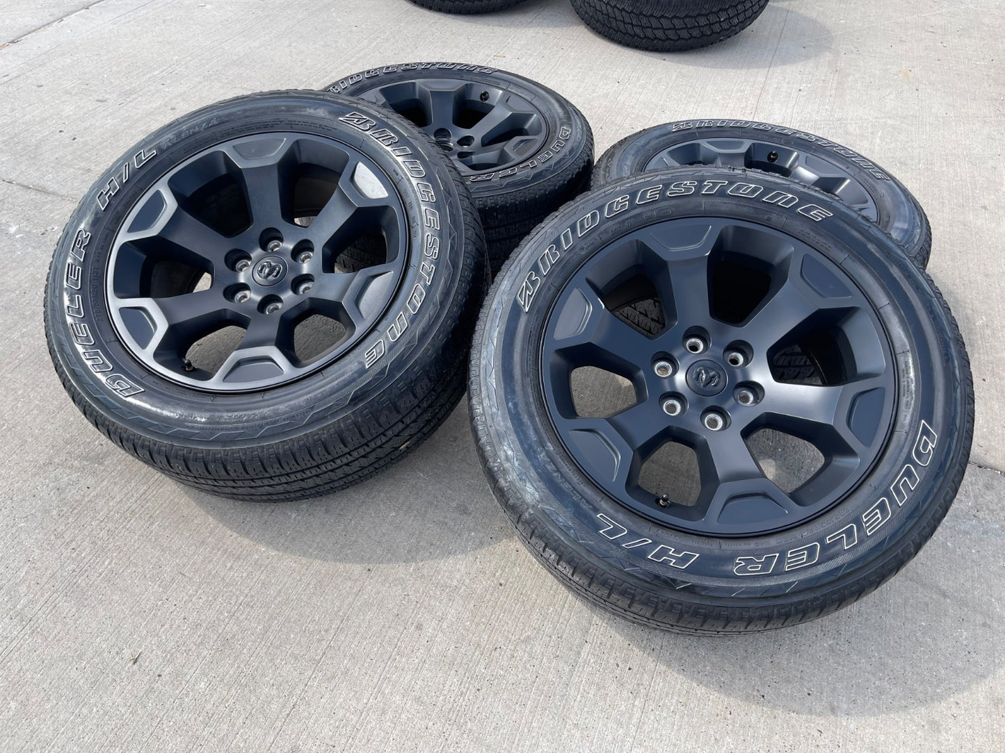 20" Dodge Ram 1500 OEM Laramie Black 2462 2680 wheels rims 2024 2025 2026 SET