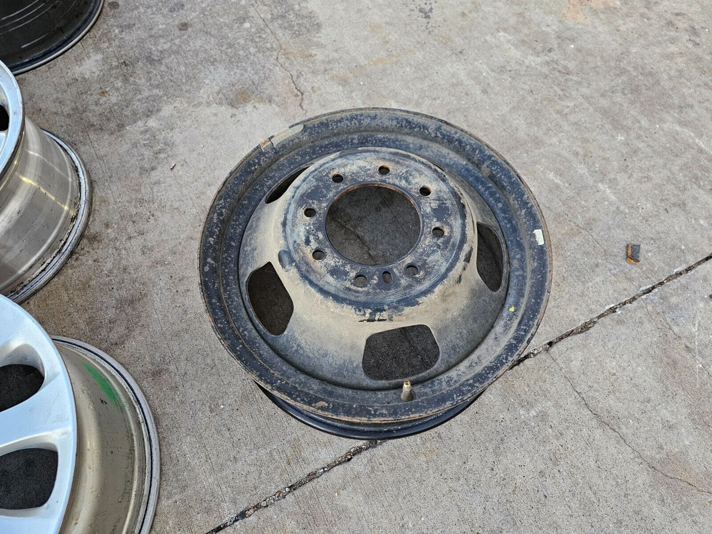 17" Dodge Ram 3500 DUALLY OEM wheel rim 2191 SPARE 2015 2016 2017 2018 8x165