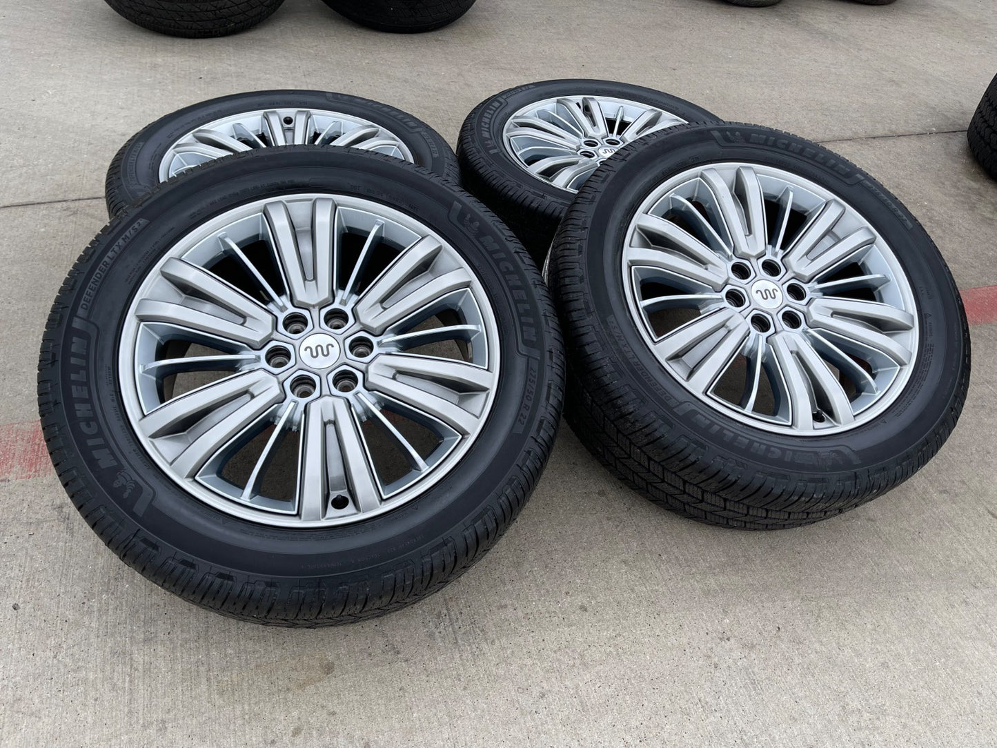 22" Ford F-150 LIMITED OEM rims wheels 10622 Expedition 2025 2026 MICHELIN NEW