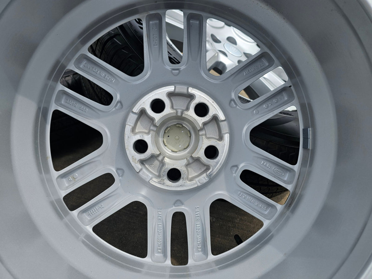19" Land Rover DEFENDER Range Rover OEM 72350 wheels rims 2024 2025 2026 NEW