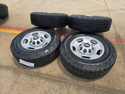 17" Chevy Silverado GMC Sierra 2500 OEM 8095 wheels rims tires A/T GREAT TREAD!!