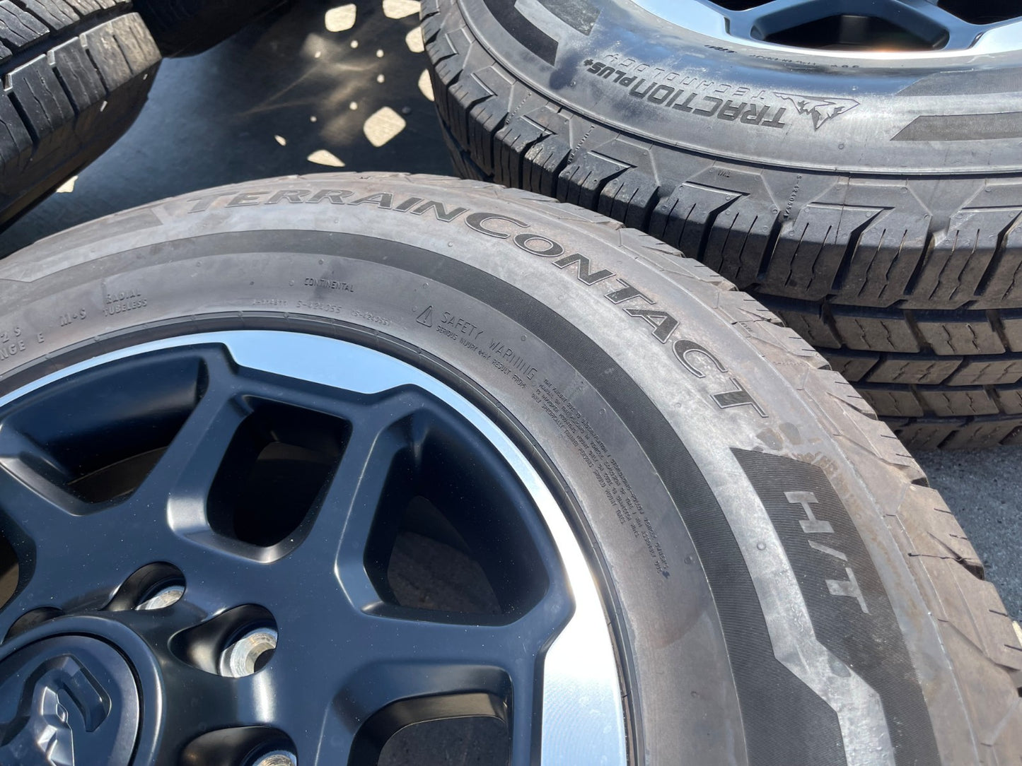 18" Dodge RAM 2500 3500 OEM 68629288 wheels rims tires CONTINENTAL