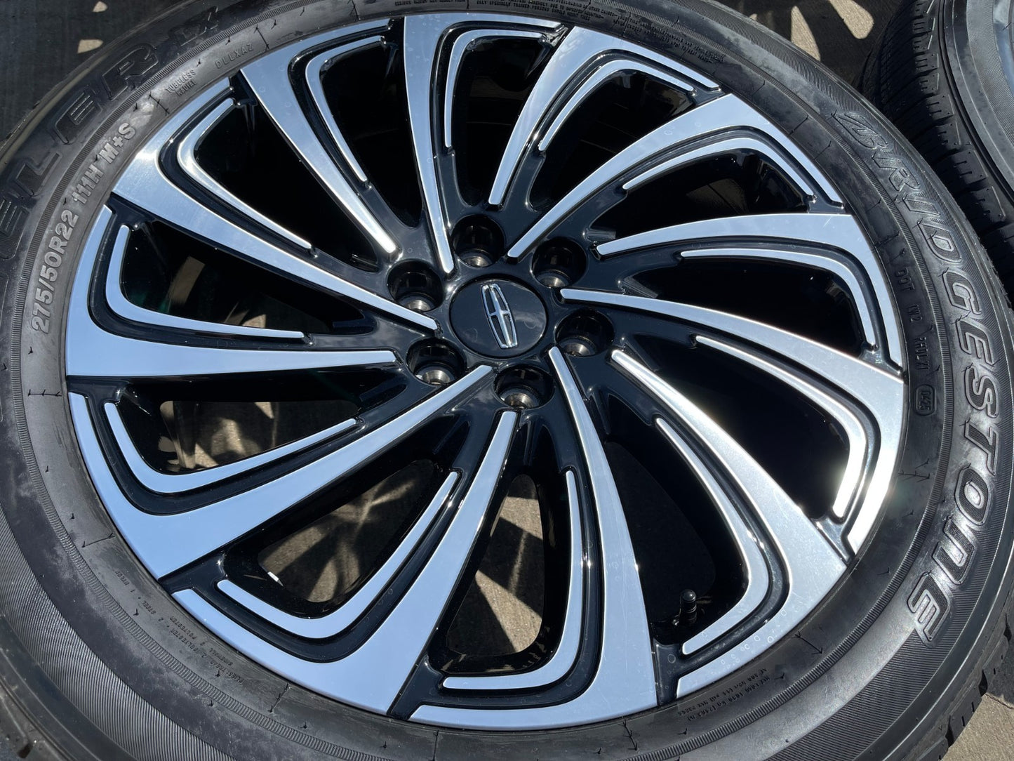 22" Lincoln Navigator OEM 10666 rims wheels BLACK LABEL BRIDGESTONE