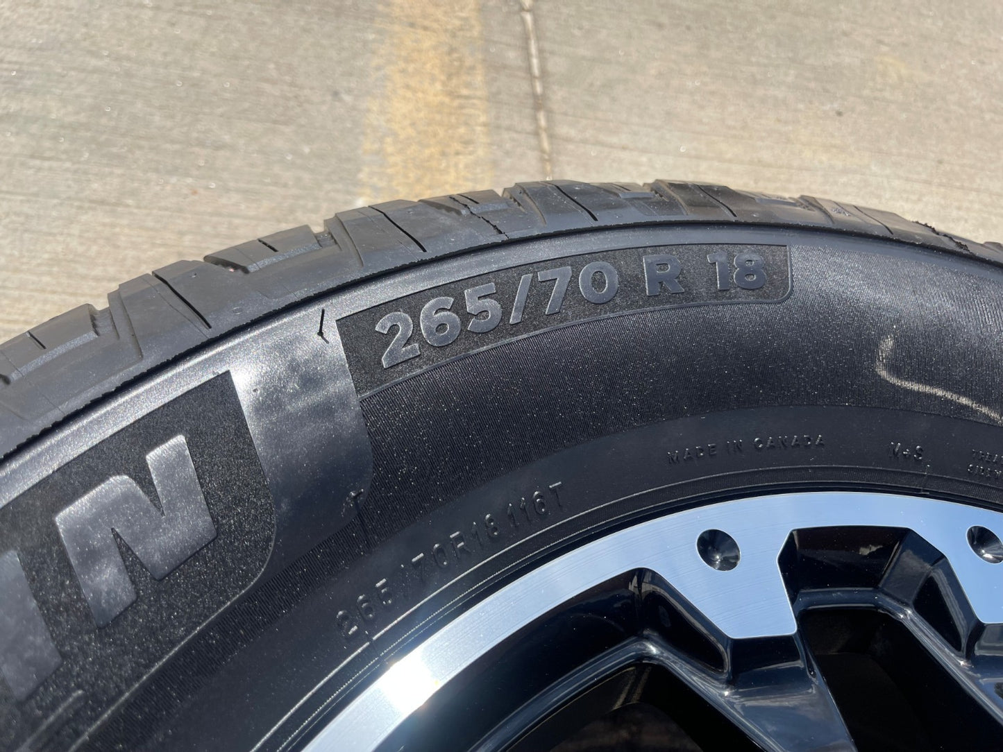 (1) 18" Toyota Tundra TRD OEM black wheel rim 75273 95407 Sequoia SET MICHELIN
