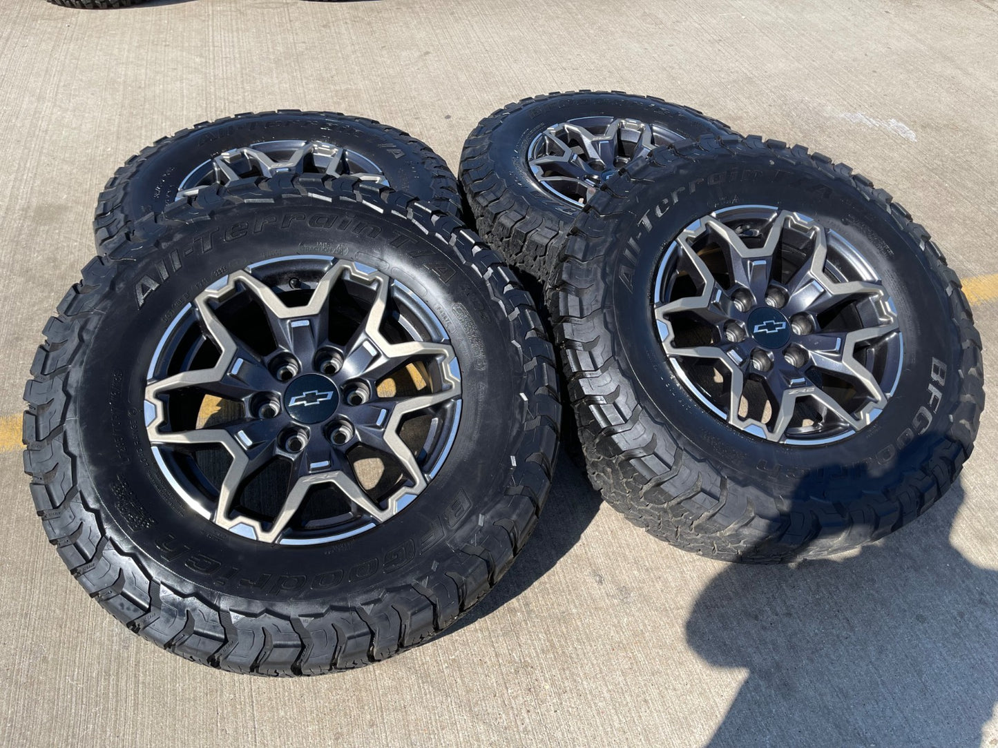17" Chevy Silverado ZR2 OEM 95751 Beadlock wheels rims Colorado Sierra NEW