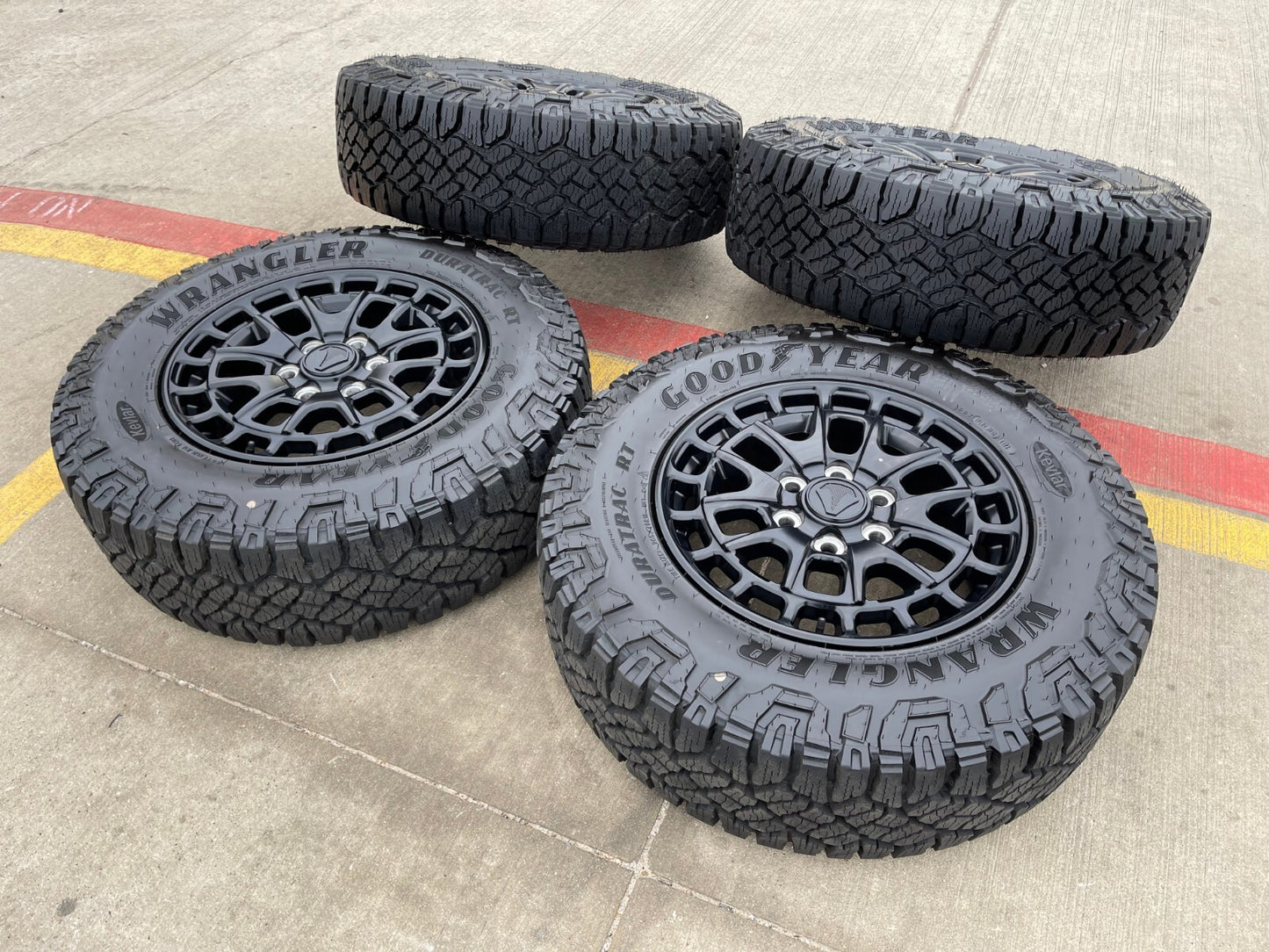 18" Toyota Tundra TSS T FORCE TRD OEM black wheels rims Sequoia 2025 2026 NEW
