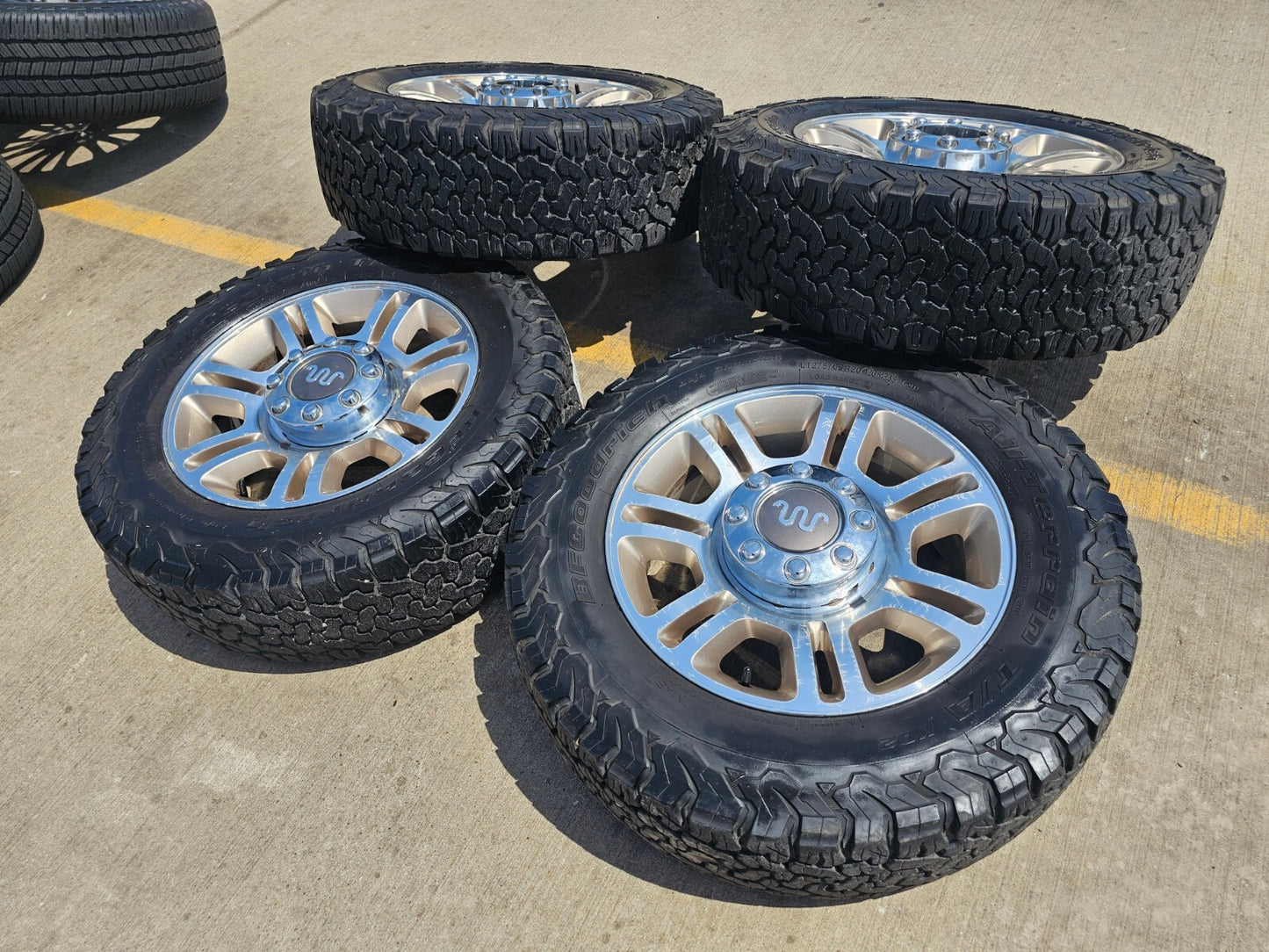 20" Ford F-250 F-350 OEM 3951 3845 KING RANCH rims wheels tires BFG KO2 A/T